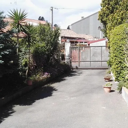 La Rocca Del Gelsomino Bed & Breakfast Viagrande